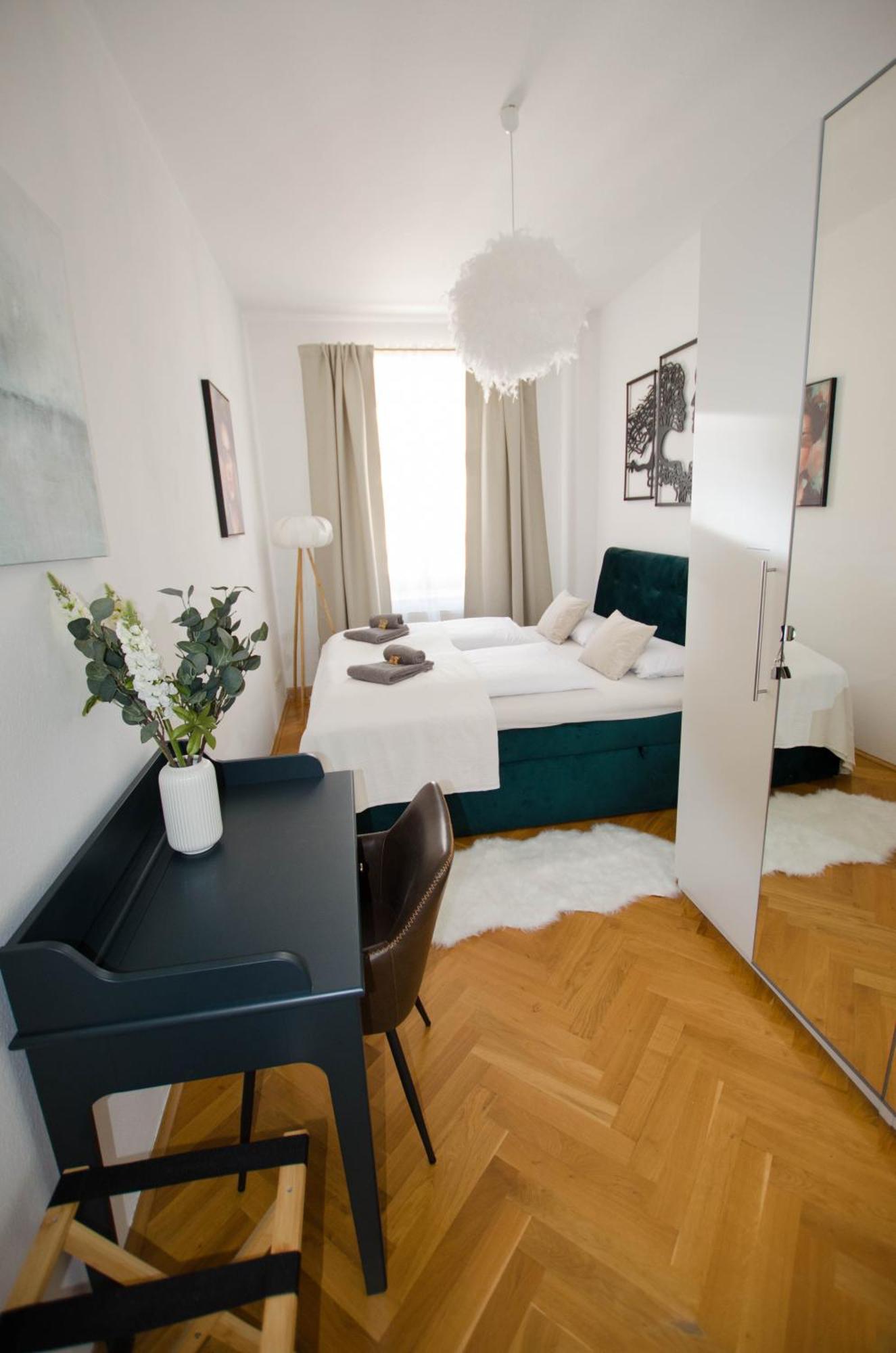 Casarina - Stilvoller Altbau In Zentraler Lage Apartment Dresda Exterior foto
